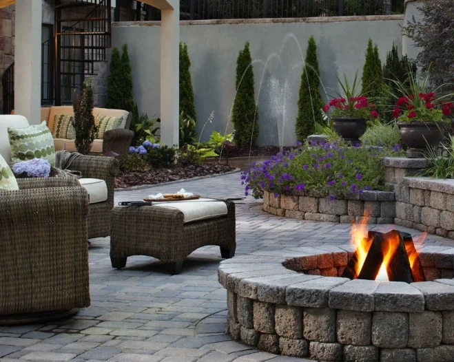 outdoor living space contractors1